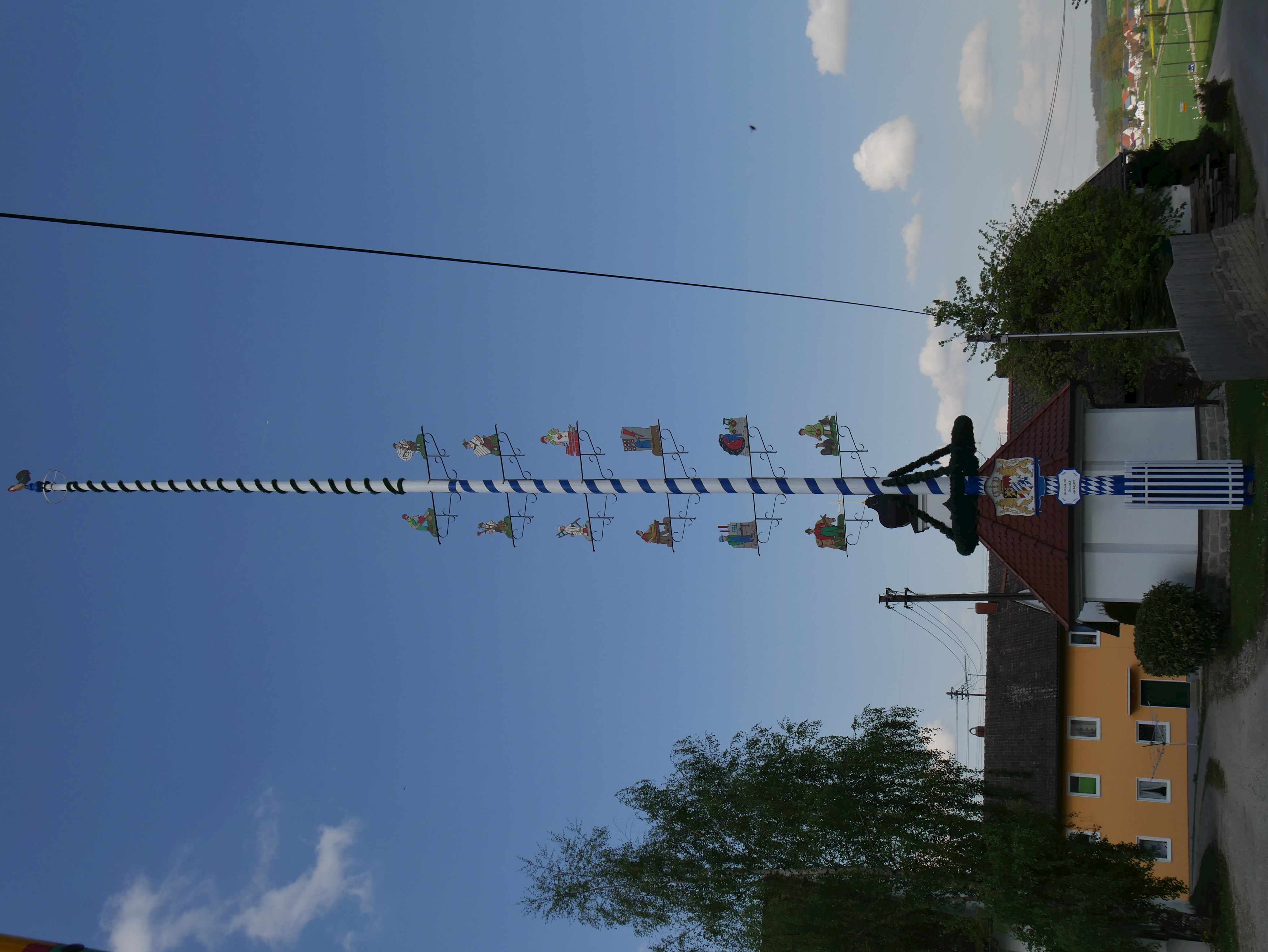 Röckersberg Leider haben wir keinen Alternativtext zu diesem Bild. Wir arbeiten daran und bitten um Ihr Verständnis.