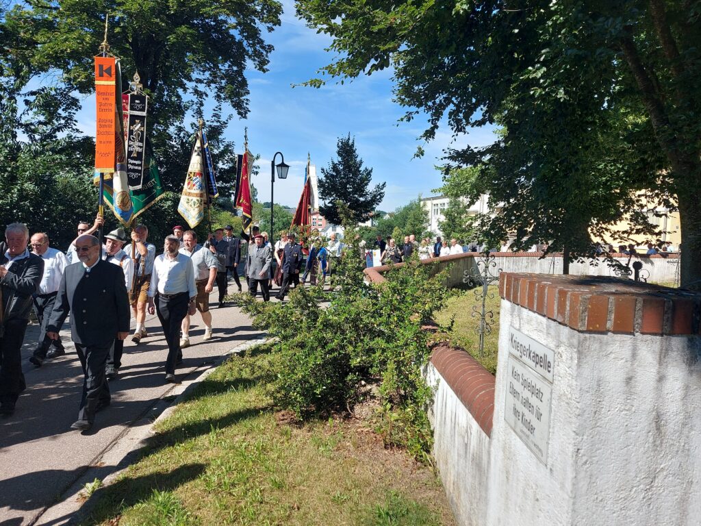 Pflanzung und Gottesdienst in Altomünster.